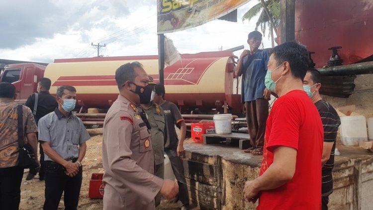Harga Minyak Curah Rp15.500, Kapolres Bungo-Jambi Sidak Minyak Goreng