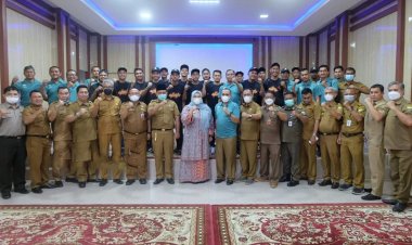 Bupati Masnah Lepas Tim Sepak Bola Muaro Jambi ke Turnamen Gubernur Cup