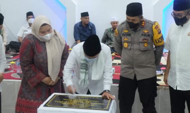 Bupati Masnah Dampingi Gubernur Resmikan Rumah Tahfiz di Desa Kedotan