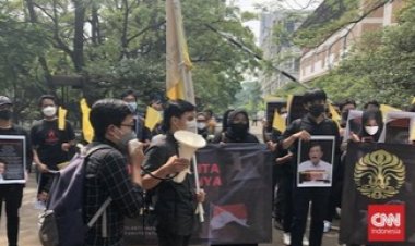 Luhut Debat soal Big Data Penundaan Pemilu Saat Demo UI: Saya juga punya Hak, Mahasiswa: Otoriter Pak!