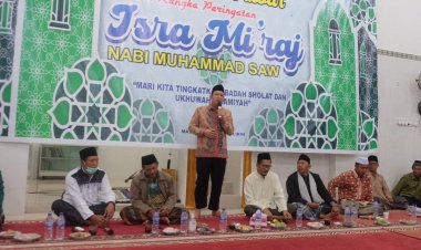 Wabup BBS Hadiri Acara Isra Mikraj di Masjid Roudlotussalikin Desa Mekar Sari Makmur