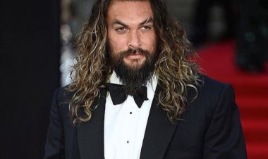Luar Biasa! Jason Momoa Bakal Main Film Minecraft