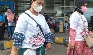 Gerah! Lihat Pemudik Pakai Kaus Anies Baswedan Presiden, PDIP: Itu Namanya Cerdas, Tetapi Cerdas tidak Beretika