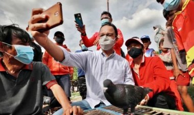 Sebut Nama Anies, Denny Siregar: Pilgub DKI tahun 2017 Itulah Awal Mula Terjadinya Perpecahan di Negeri Ini