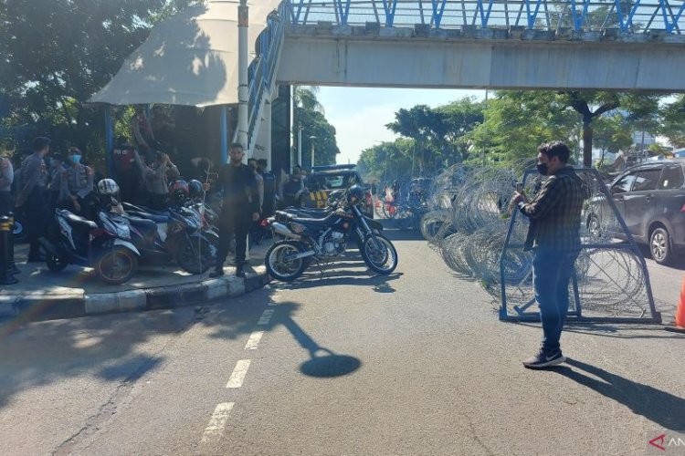 600 Personel Polda, Brimob, Satpol PP Dikerahkan Amankan Sidang Putusan Munarman di PN Jaktim