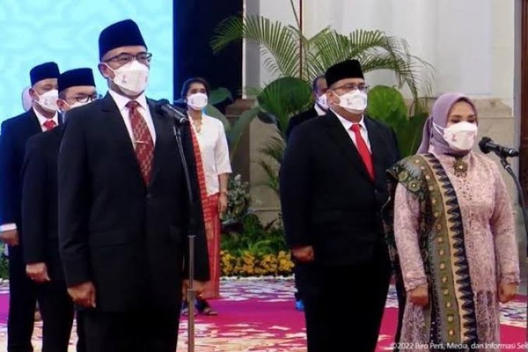 Tidak Ada Agenda Tunda Pemilu! Jokowi Lantik KPU & Bawaslu Periode 2022-2027