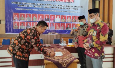 Dihadiri Sekda, Pengurus FK3S SD Muarojambi Dikukuhkan