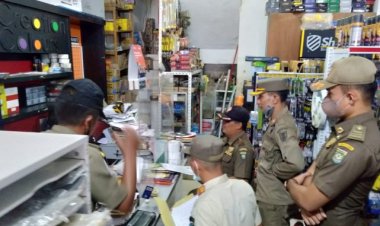 Duh! Toko dalam Kota Muarabungo-Jambi Banyak Tak Miliki Izin Gudang, Terungkap Saat Didatangi Satpol PP