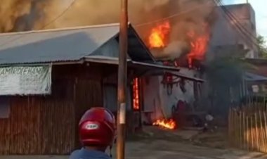 Bedeng 4 Pintu Mbah Pito Terbakar Hebat, Edi Berlarian Keluar Teriak Minta Tolong