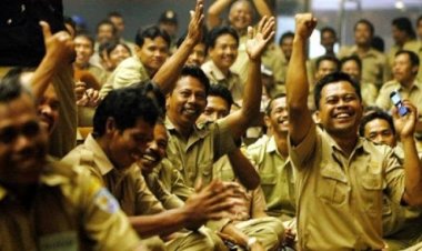 Anggaran Dipangkas Rp24,5 Triliun, Bagaimana Nasib Gaji ke-13 PNS?