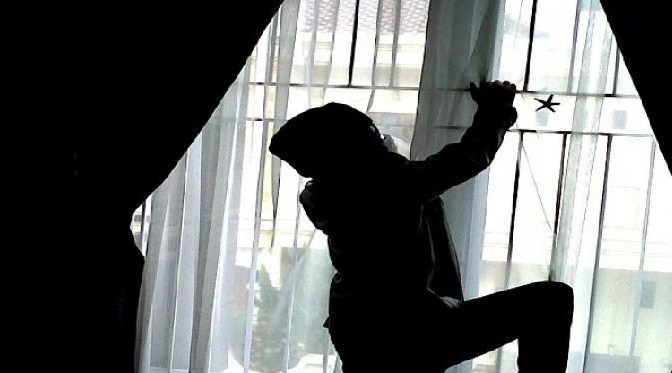 Heboh! Pencuri Bawa Mercy Bobol Rumah Warga di Jakarta Utara, Sempat Panik dan Begini Kondisinya