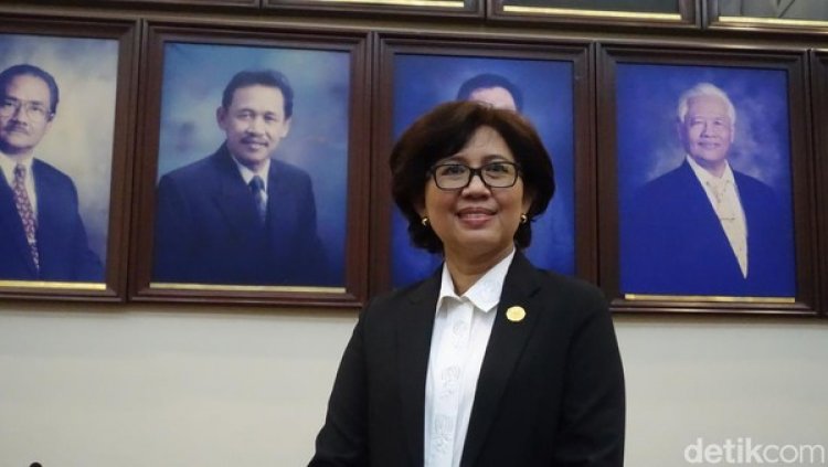 SAH! Profesor Ova Emilia Jadi Rektor UGM, Menang Telak Versus Dia Rivalnya