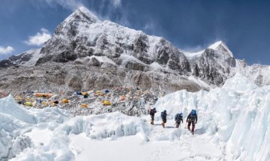 Duh! Gegara Kencing Manusia Gunung Everest Mencair