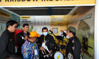 Pra-Penas Petani & Nelayan di Maros Sulsel, Bupati Mashuri Perlihatkan Beras Asal Bungo