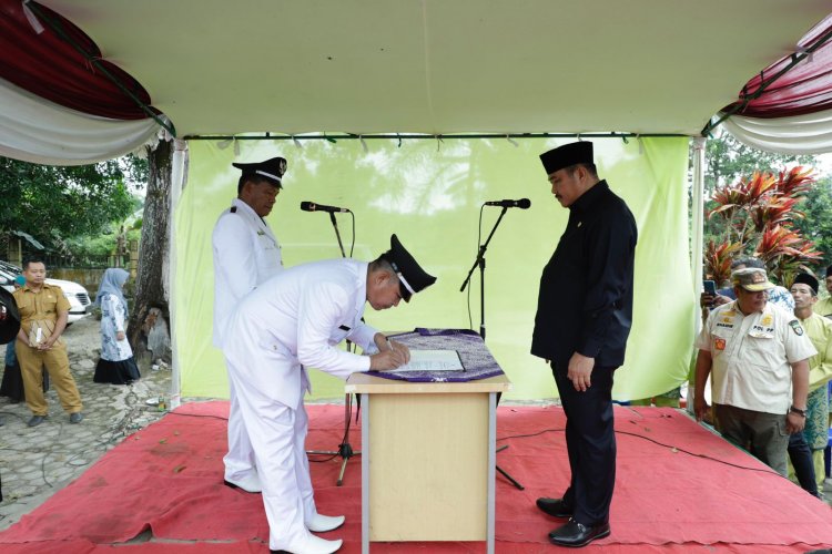 Bupati Bungo Lantik Dua Rio di Kecamatan Pelepat