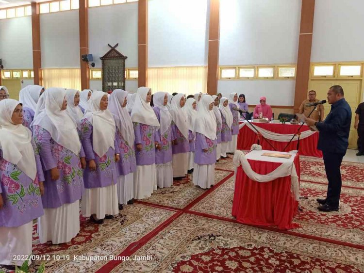 Bupati Bungo Mashuri Lantik Hj Nining Wilasari Jadi Ketua GOW