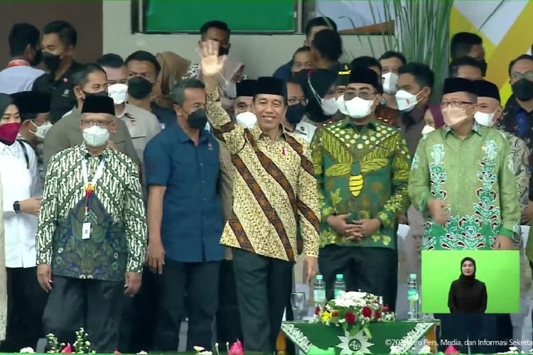 Jokowi Bela-belain Tinggalkan KTT APEC Demi Hadiri Pembukaan Muktamar Muhammadiyah