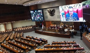 Interupsi Keras dari PKS, DPR Tetap Sahkan RKUHP Jadi UU
