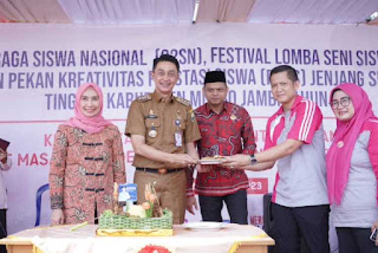 Ketua DPRD Muaro Jambi Hadiri Pembukaan O2SN dan FLS2N Tingkat SD/SMP 2023