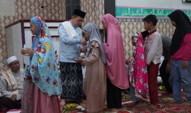 Warga Desa di Merangin Antusias Sambut Safari Ramadan Gubernur, Anak Yatim Dapat Bingkisan