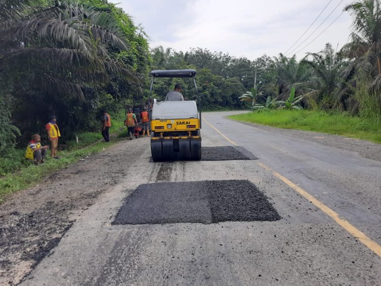 Kebut Pengerjaan Jalan Nasional, BPJN Jambi Targetkan Perbaikan Jalan Rampung dan Pemudik Nyaman dan Aman