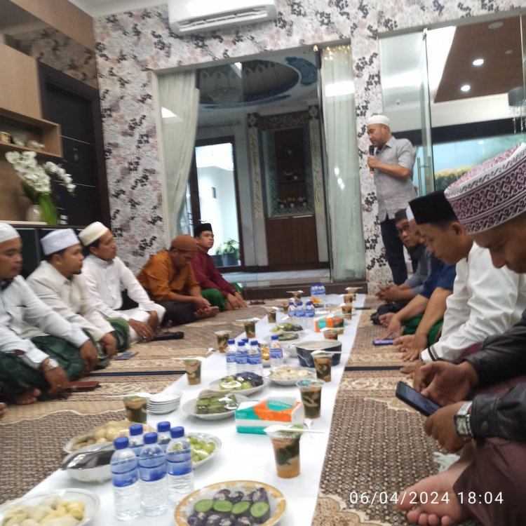 H Dedy Putra Buka Bersama Forum Pondok Pesantren se-Kabupaten Bungo di Kediaman H Rizal
