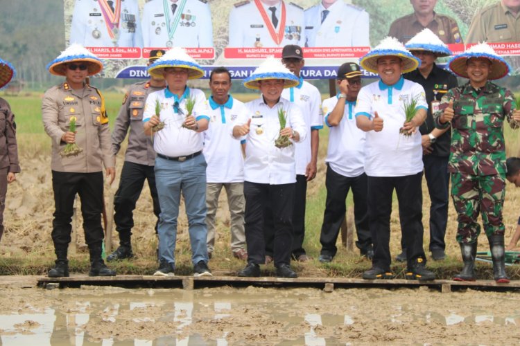 Gubernur Al Haris Bantu Perjuangkan Irigasi Batang Uleh Bungo