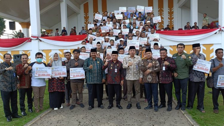 Gubernur Jambi Al Haris Bantu Ribuan Rumah Ibadah dan Lembaga Pendidikan Keagamaan