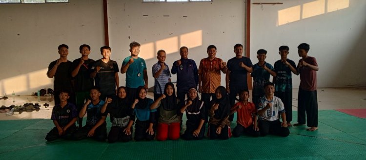 TIM Pencak Silat Bungo Optimis Raih 5 Medali Emas di Popda, Ketua IPSI Berikan Wejangan