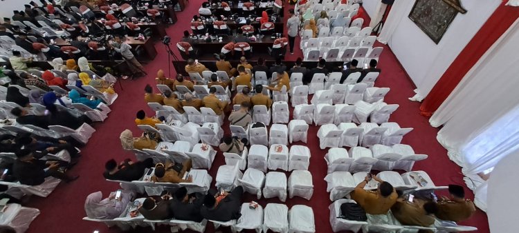 Duh! Rapat Paripurna DPRD Bungo Sepi Saat Mendengarkan Pidato Kenegaraan Presiden Joko Widodo