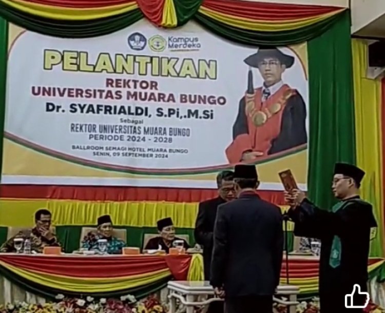 Dr. Syafrialdi Resmi Dilantik Sebagai Rektor Universitas Muara Bungo Periode 2024-2028