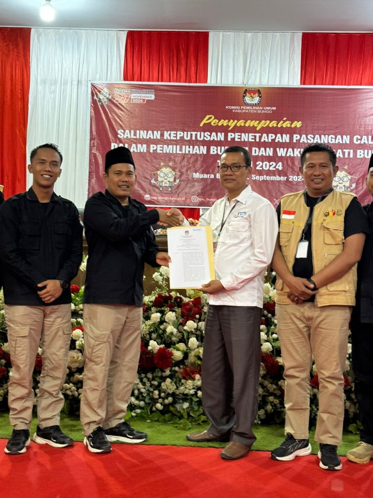 SAH! KPU Resmi Tetapkan Jumiwan Aguza-Maidani Sebagai Calon Bupati dan Wakil Bupati Bungo