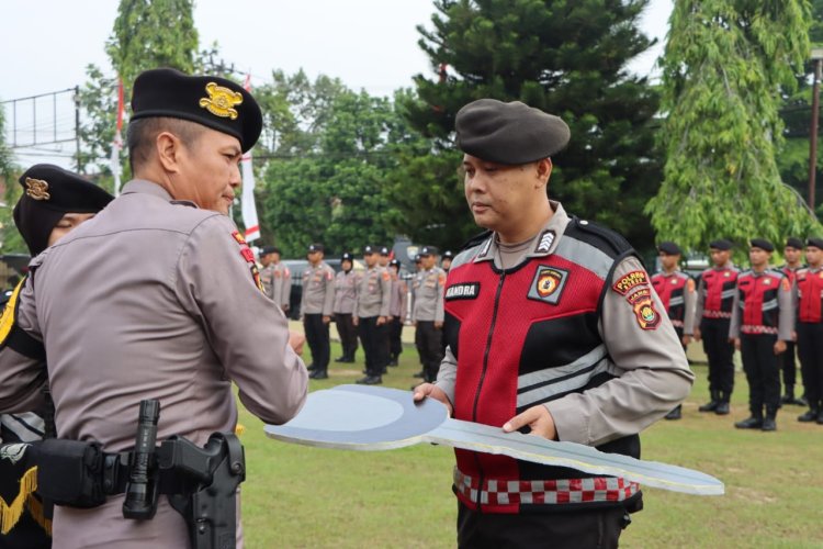 Direktorat Samapta Polda Jambi Serahkan Kendaraan dan Tablet untuk Tingkatkan Layanan Cepat Tanggap Polres Bungo