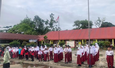 Letkol Inf Arief Widyanto Beri Pesan Kebangsaan Lewat Bantuan Audio di SDN 97/II