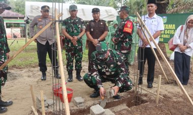 Peletakan Batu Pertama Tugu TMMD Ke-123, Simbol Kebersamaan TNI dan Masyarakat Desa Teluk Kuali
