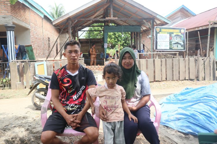 Warga Desa Malako Intan Bersyukur atas Rehab Rumah Tidak Layak Huni (RTLH) oleh Satgas TMMD ke-123 Kodim 0416/Bute