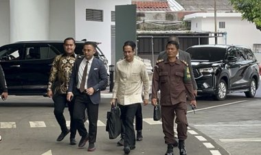 Tas Hitam Nadiem di Kejagung, Simbol Beban Proyek Bermasalah?