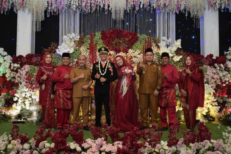 Walimatul 'Ursy Ika & Irpan Dihadiri Bupati, Wabup, dan Ketua DPRD Bungo - Bupati: "Rawat Rumah Tangga dengan Sabar dan Doa"