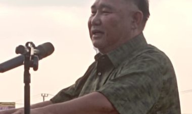 Tokoh Masyarakat Jujuhan H Khairul Saleh dan Wabup Dharmasraya Hadiri Pertandingan Sepak Bola di Sungai Rumbai