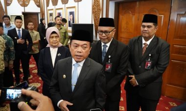 Lantik Direksi Baru Bank Jambi, Gubernur Al Haris Tekankan Profesionalisme dan Inovasi