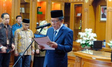 Wagub Sani Lantik Empat Pejabat Eselon II