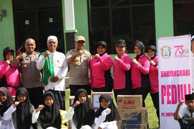 Kapolres Bungo Wujudkan Janji! Jembatan Menuju Pesantren Ba'abul Muarif Diperbaiki, Lembah Santri Siap Jadi Negeri di Atas Awan