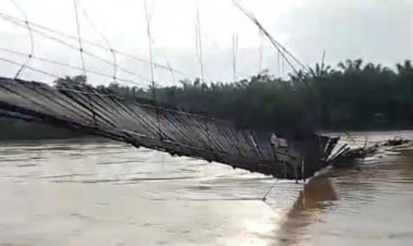 Jembatan Gantung Dusun Sepunggur Ambruk Total, Aktivitas Warga Lumpuh