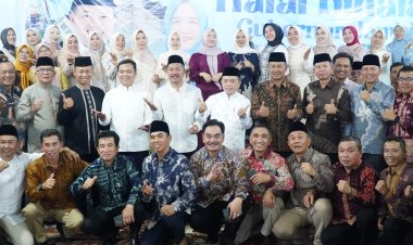Halal Bihalal Sekaligus Open House di Kediaman Pribadi, Gubernur Al Haris Tekankan Pererat Kebersamaan