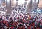Ribuan Jamaah Padati Istiqlal di Malam Iktikaf