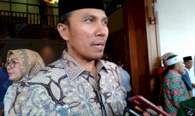 Ada Apa Edi dan CE? Kok Lengket Ya?