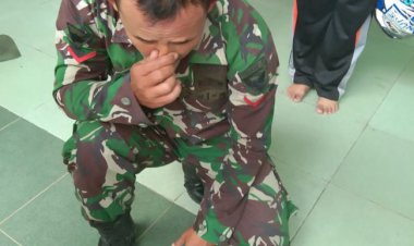 Duh..! Oknum TNI di Palembang Kepergok Warga Curi Kotak Amal Masjid