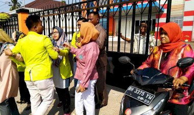 Mahasiswa Mau Ambil Surat Skorsing, Unaja: Kami Curiga Mereka Malah Mengacau Saja