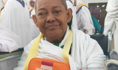 Kisah Mantan Dosen USU Sisihkan Uang Pensiun untuk ke Mekkah