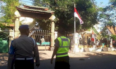 Asrama Ditembak Gas Air Mata, Mahasiswa Papua Menyerah